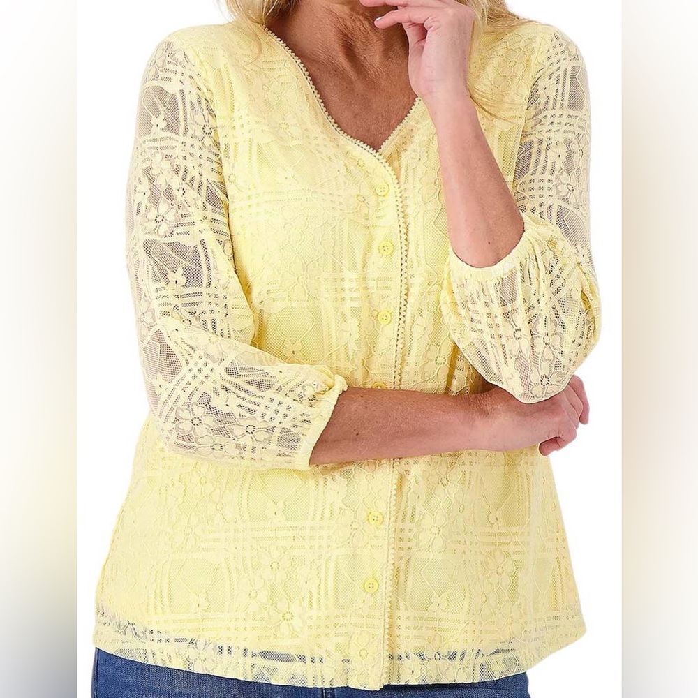 🛍️# 2534 NWOT Isaac Mizrahi Live Pastel Knit Lace Button Front Top